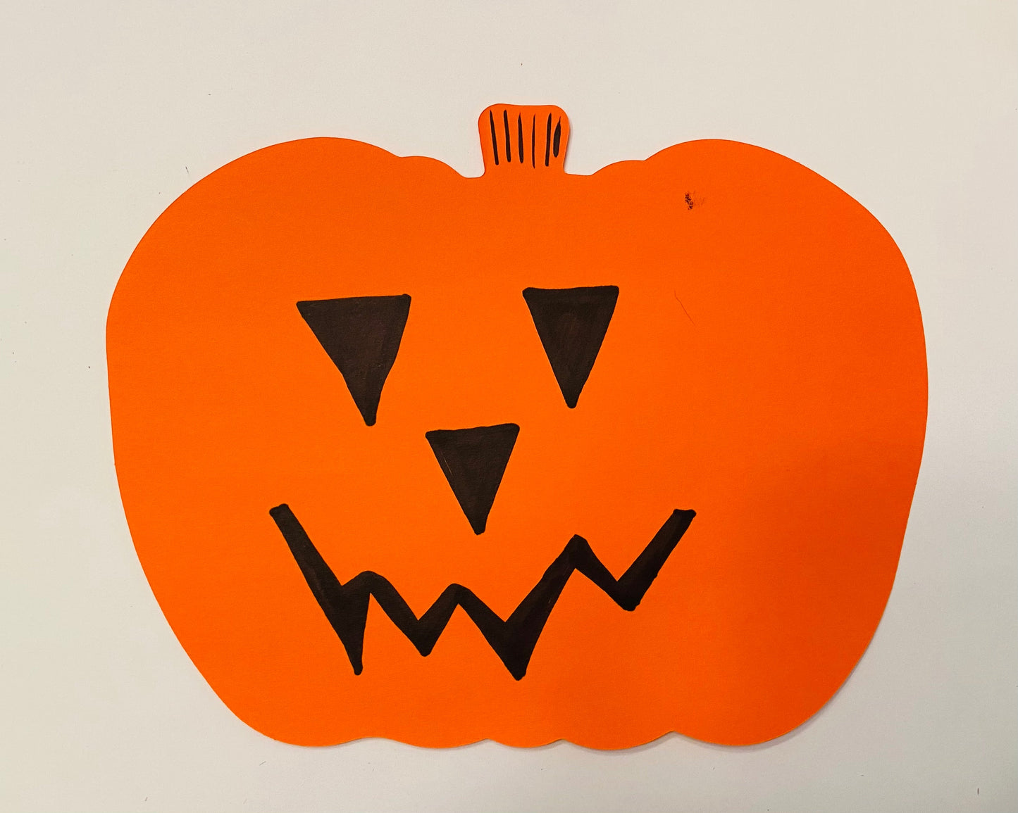 SHAPES ETC. Pumpkin Single Color Super Cut-Outs- 8” x 10”