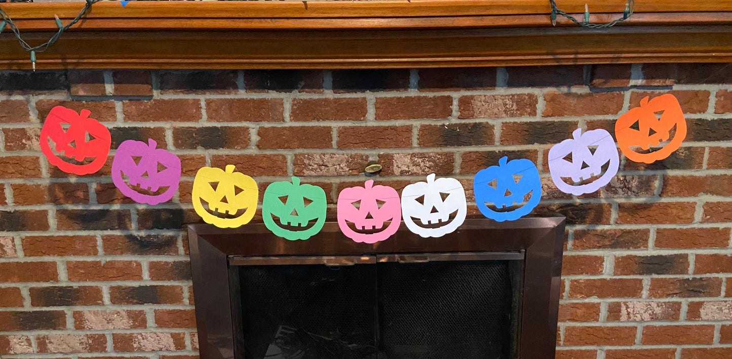 SHAPES ETC. Small Cut-Out Set - Halloweenie