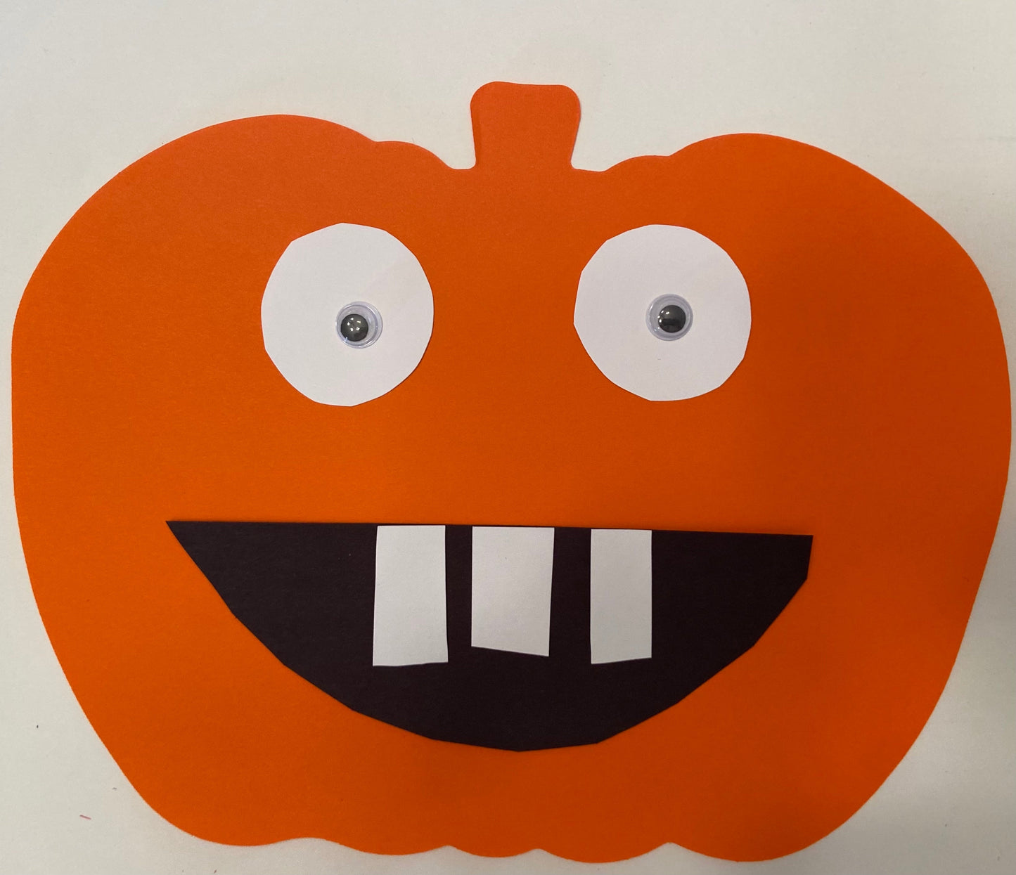 SHAPES ETC. Pumpkin Single Color Super Cut-Outs- 8” x 10”