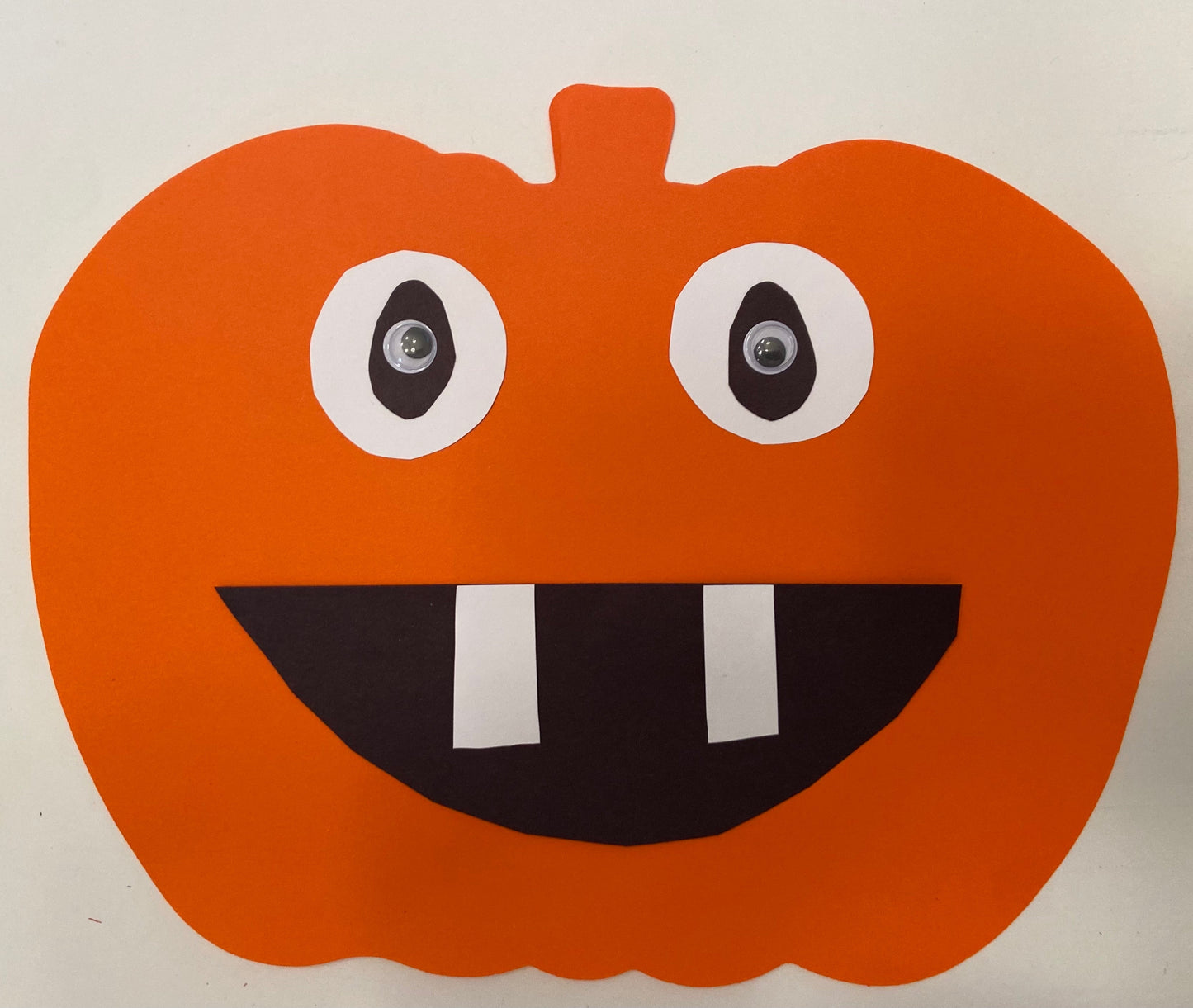 SHAPES ETC. Pumpkin Single Color Super Cut-Outs- 8” x 10”