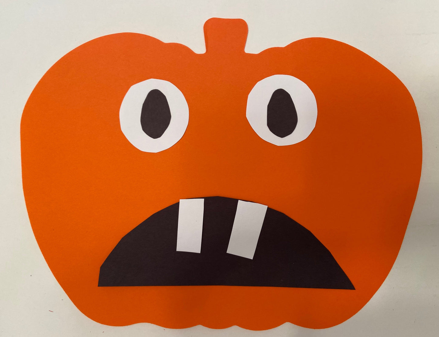 SHAPES ETC. Pumpkin Single Color Super Cut-Outs- 8” x 10”