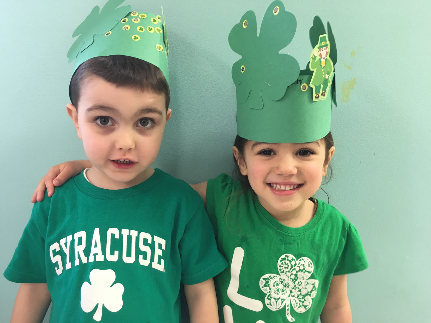 SHAPES ETC. Large Single Color Cut-Out - Four Leaf Clover